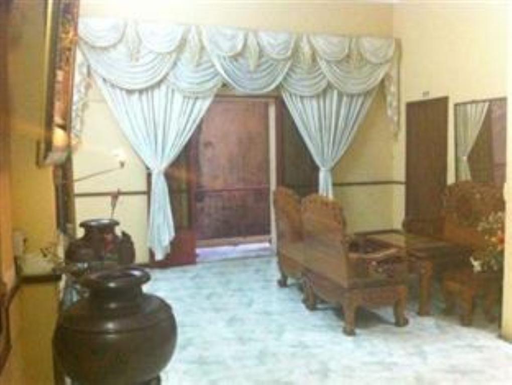 Royal Guest House Phnom Penh Esterno foto