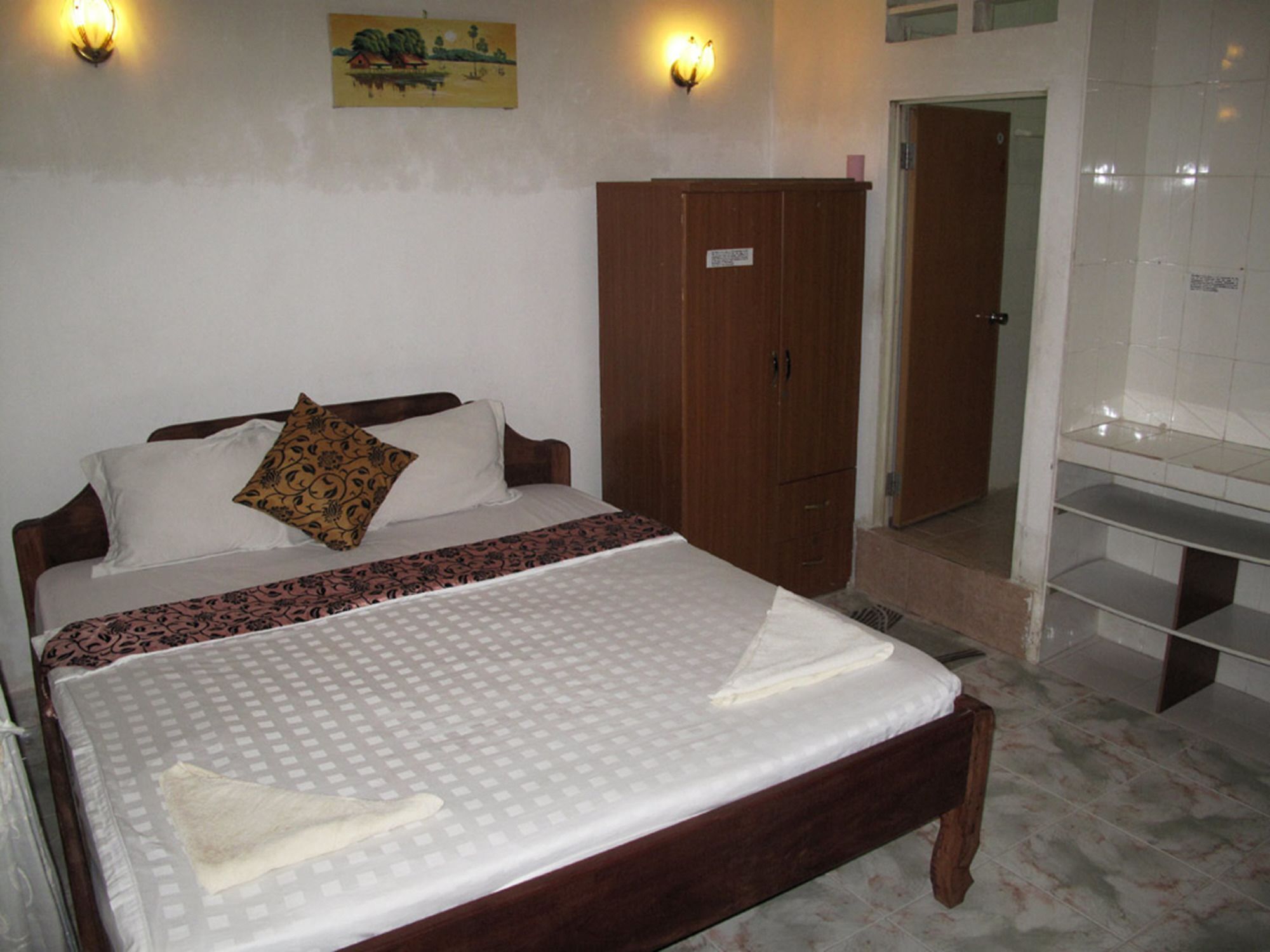 Royal Guest House Phnom Penh Esterno foto