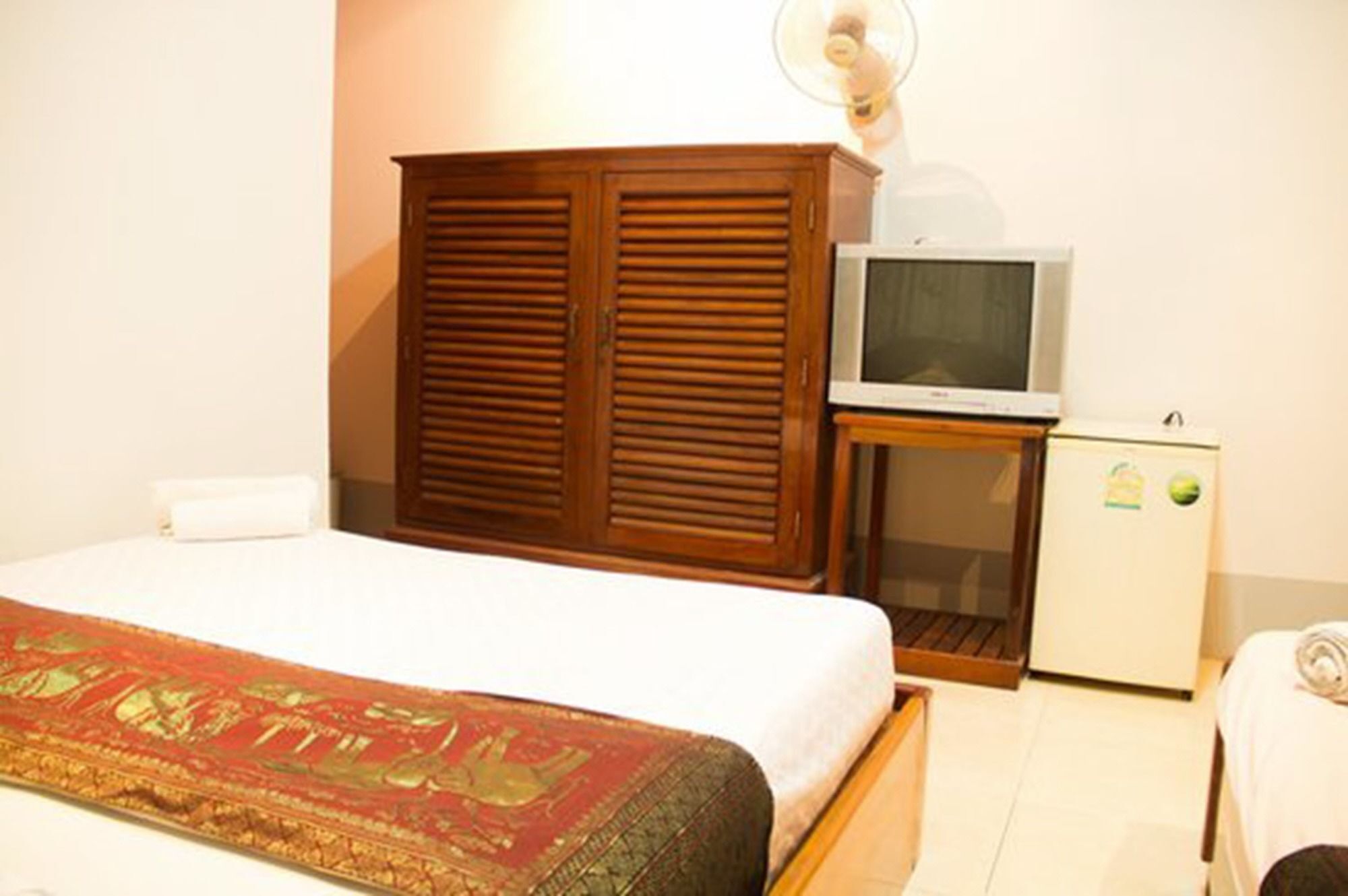 Royal Guest House Phnom Penh Esterno foto